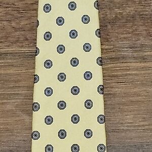 ETIENNE AIGNER mens silk Tie SIZE 57x3 COLOR YELLOW